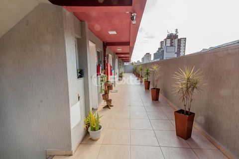 Image 13 - 883532