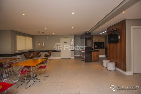 Image 17 - 845976