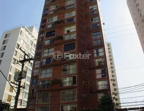 Image 14 - 885745