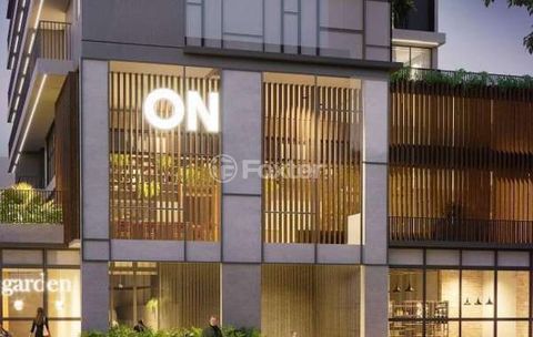 Image 9 - 877282