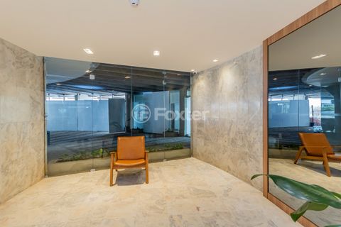 Image 8 - 891310