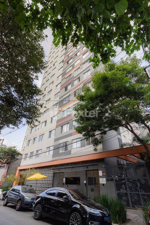 Image 13 - 868346