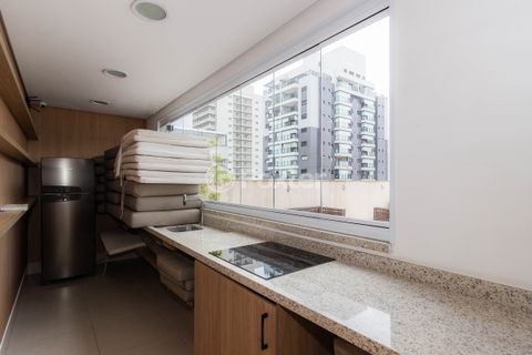 Image 19 - 467451