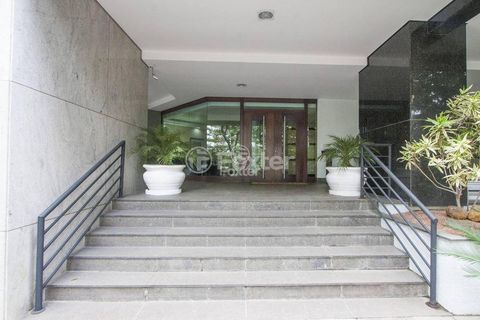 Image 8 - 930519