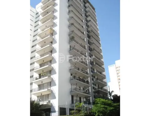 Image 7 - 884077