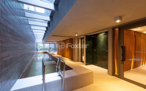 Image 8 - 877792