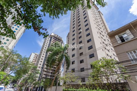 Image 9 - 882528