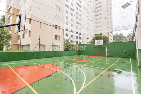 Image 10 - 865349