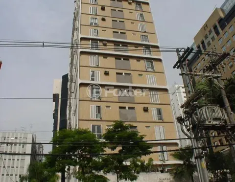Image 7 - 882928