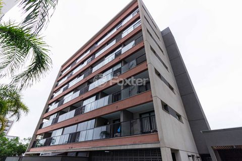 Image 11 - 825614