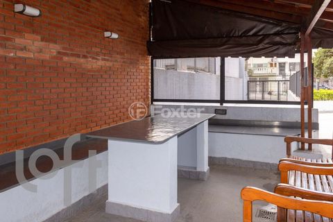 Image 7 - 917563