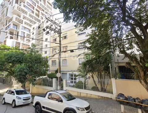 Image 19 - 869862