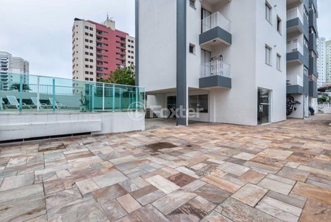 Image 13 - 886614