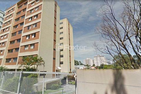 Image 17 - 917586