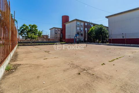 Image 9 - 882315