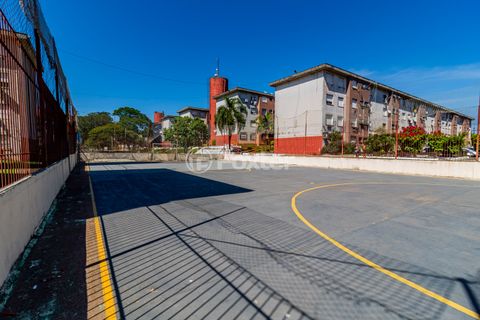 Image 11 - 882315