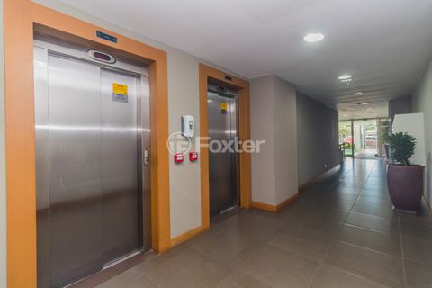 Image 6 - 310