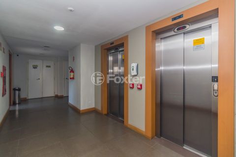 Image 7 - 310