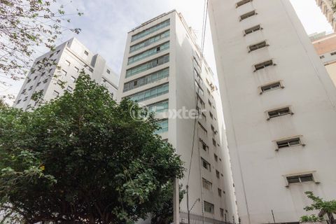 Image 10 - 868727