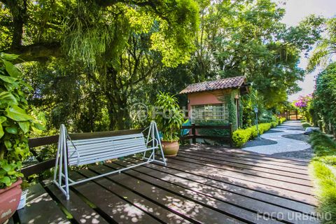 Image 11 - 886251