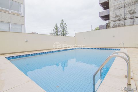 Image 8 - 915593