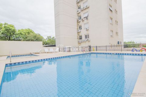 Image 7 - 915593