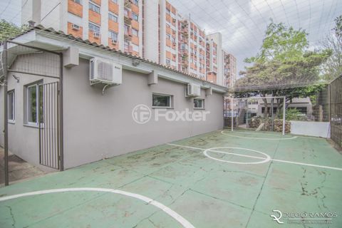 Image 16 - 887956