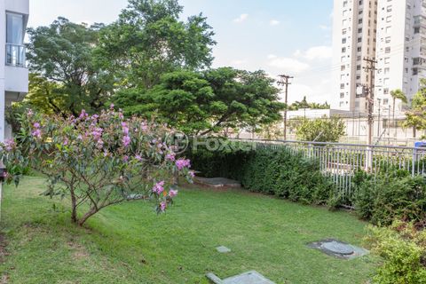 Image 15 - 33372