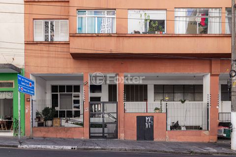 Image 14 - 880338