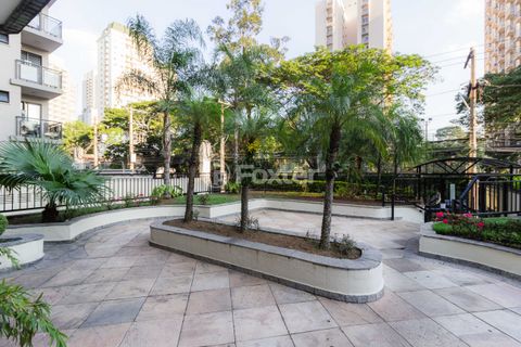 Image 11 - 332758