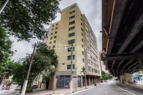 Image 14 - 882826