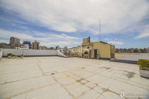 Image 15 - 881301