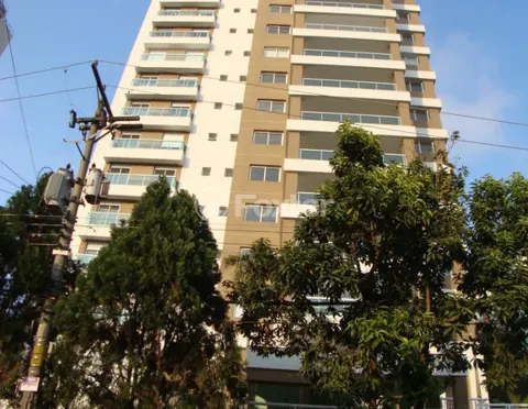 Image 7 - 896051