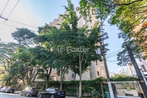 Image 17 - 870287