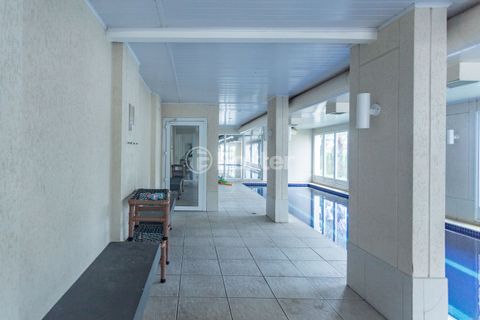 Image 19 - 895742
