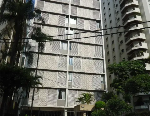 Image 7 - 869031