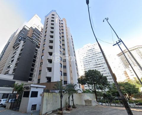 Image 11 - 329897