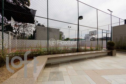 Image 14 - 932827