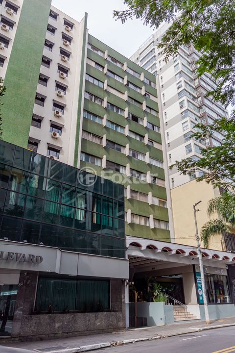 Image 15 - 893163