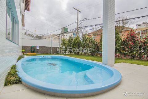 Image 9 - 915590