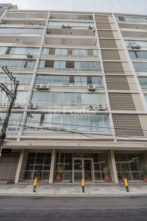 Image 5 - 931044