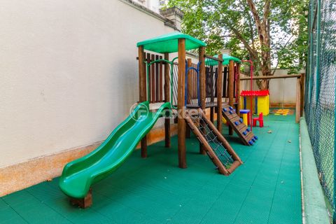 Image 19 - 900120