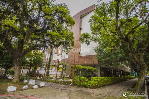 Image 7 - 873786
