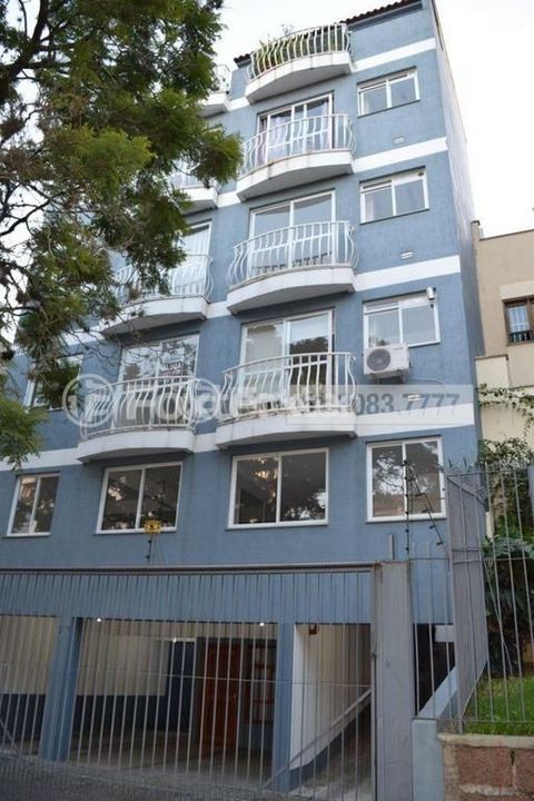 Image 4 - 852912