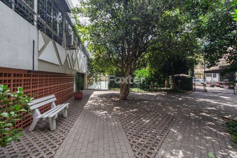 Image 17 - 885135