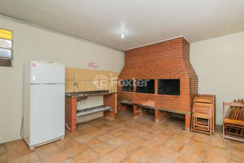 Image 19 - 915666