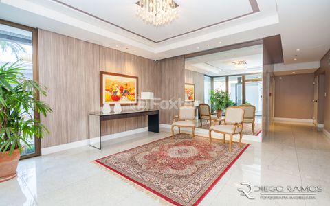 Image 9 - 899611