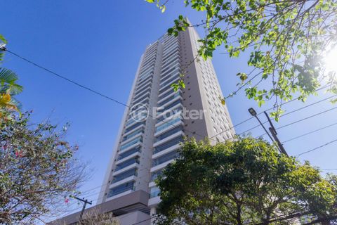 Image 8 - 900038