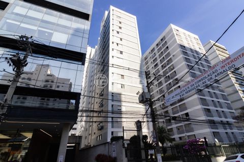 Image 12 - 549563