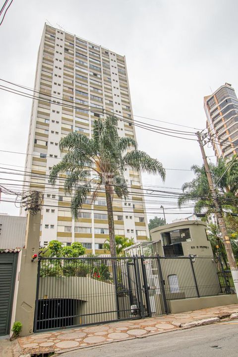 Image 8 - 870286